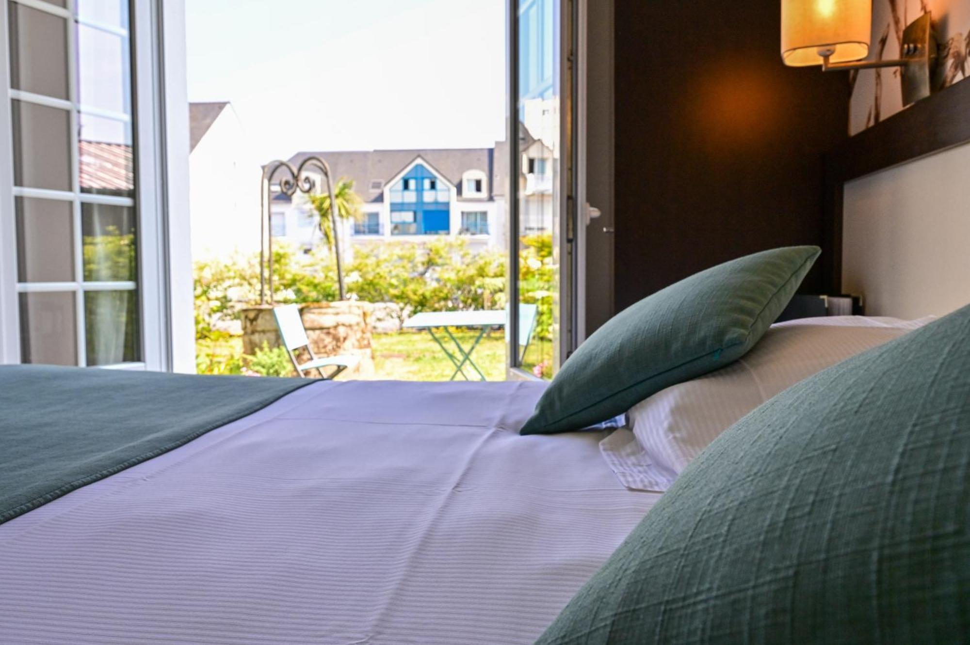 Quality Hotel La Marebaudiere Vannes Centre Exterior foto