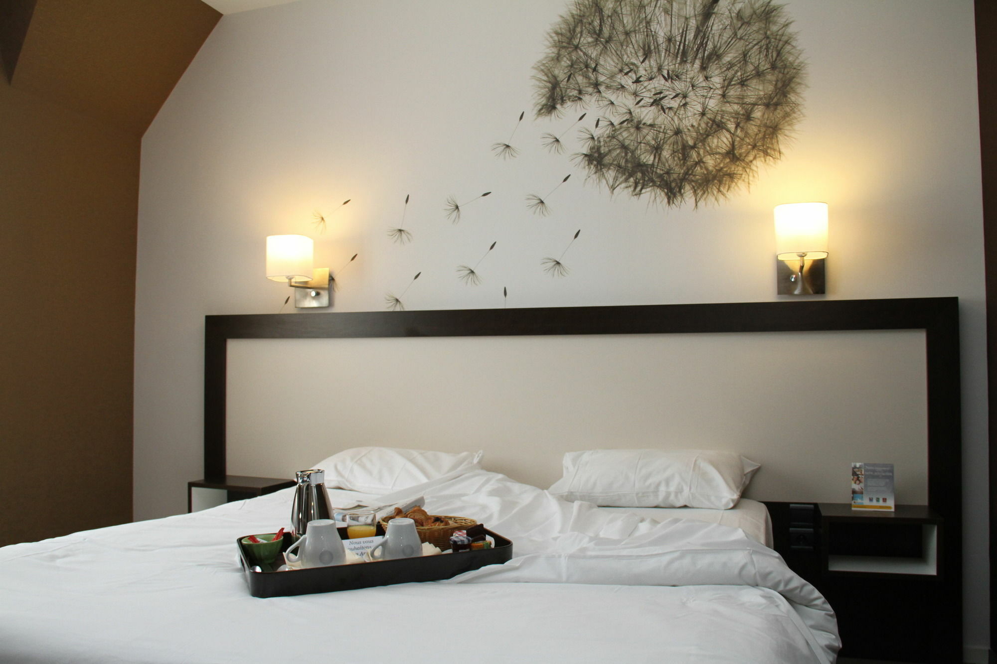 Quality Hotel La Marebaudiere Vannes Centre Exterior foto
